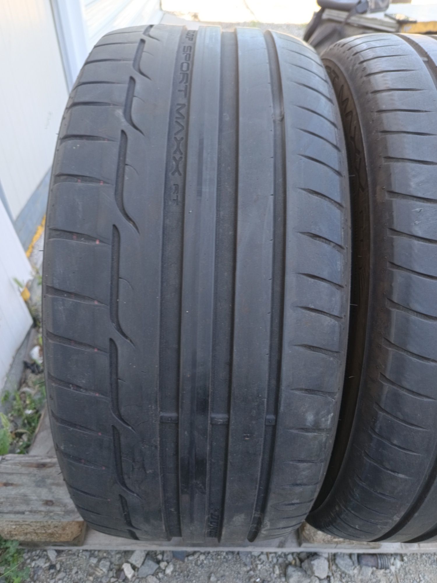225 40 R 18 DUNLOP Дот 2719