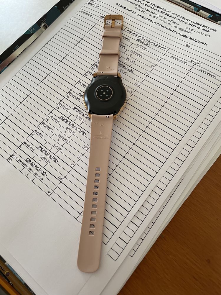 Смарт часовник-Samsung