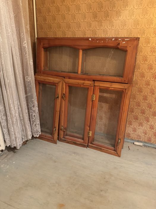 Taxta rom va eshiklar