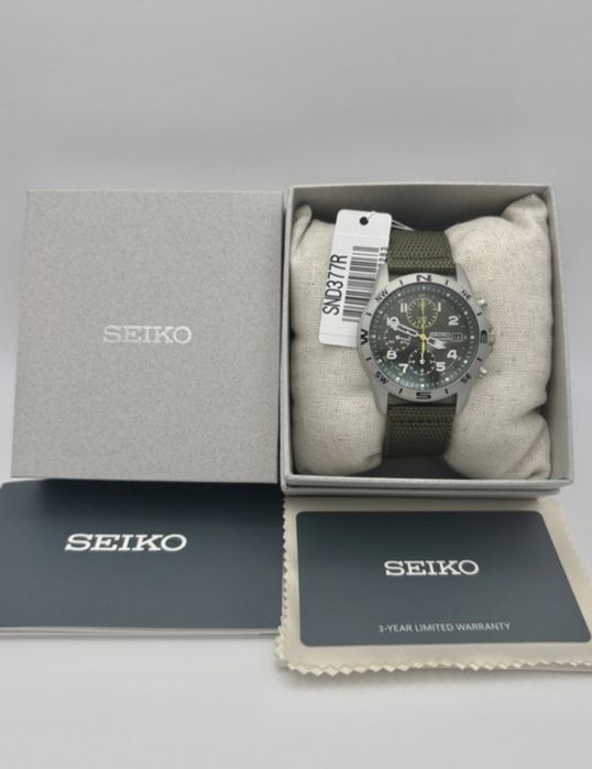 Ceas Seiko Chronograph SND377P2 – cadran verde, curea textilă, nou