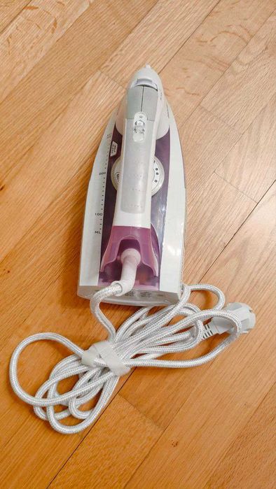 Утюг электрический. Polaris PIR 2685AK