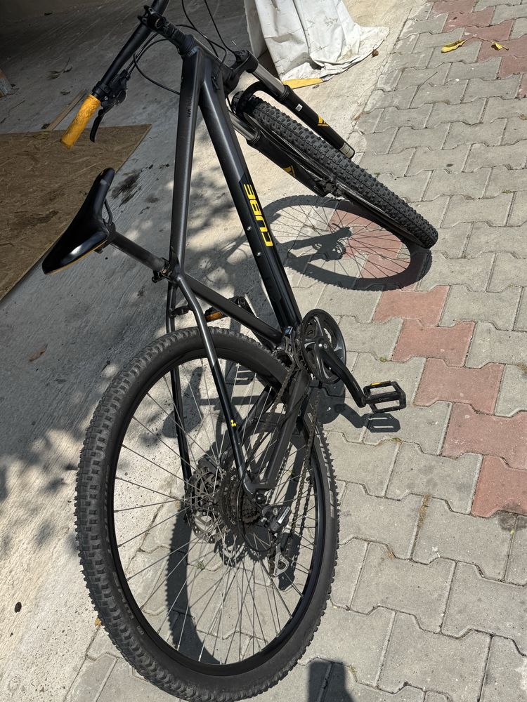 Vand bicicleta Cube Aim Race pe 29 !!