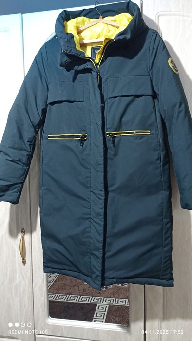 Продам зимнюю куртку