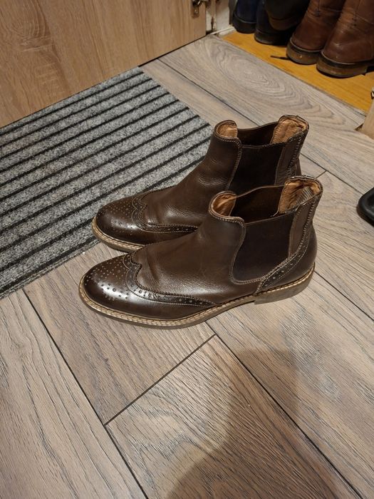 Vând cizme de piele marimea 41 si pantofi de toamna târzie  Hilfiger!