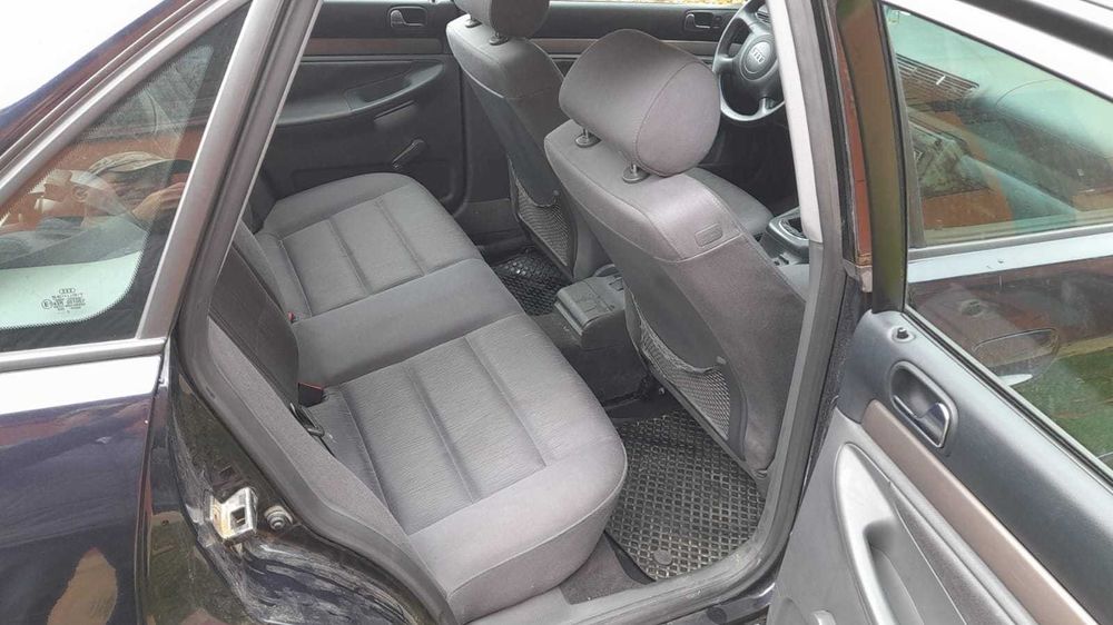 De vanzare Audi A4, an 2000, 1,6 benzina, GPL, 1200 euro