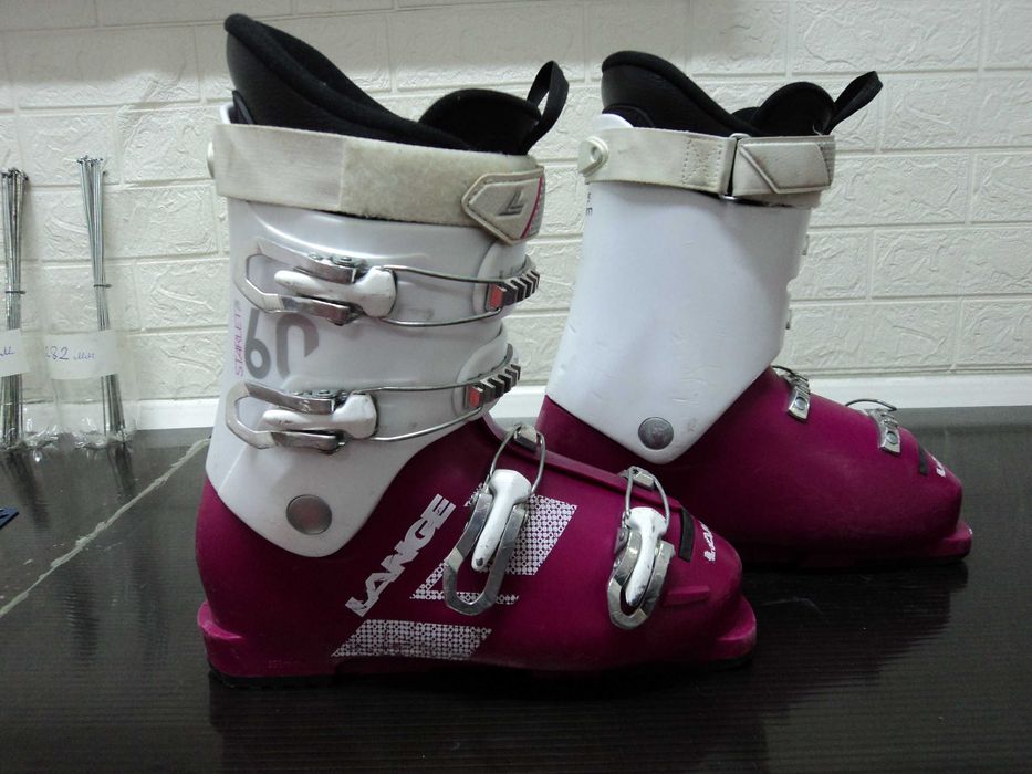 Не новые г/л ботинки фирмы LANGE м-ль STARLET RTL Jr60, р-р 25.5(39)