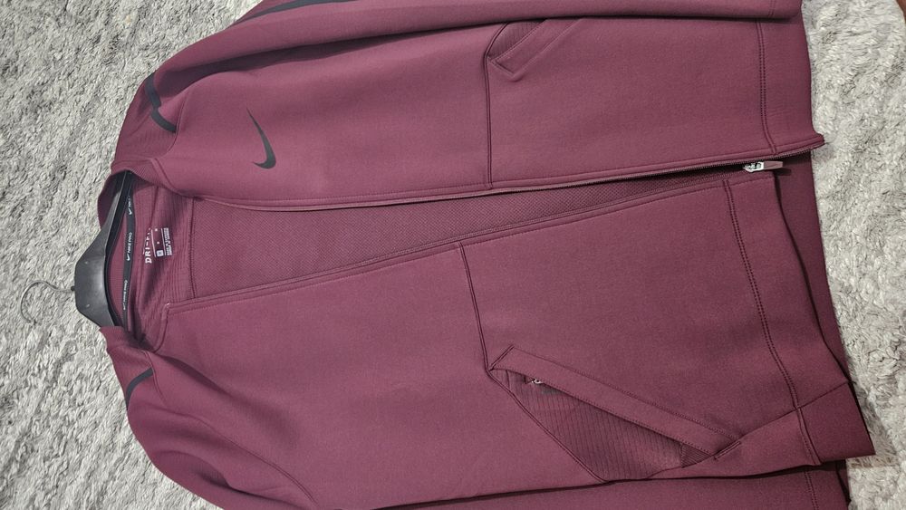 Jacheta Nike pro- marimea M-L
