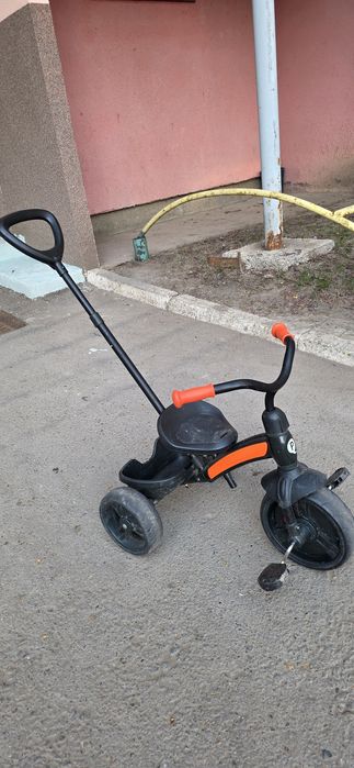 Продам трёхколёсный велосипед