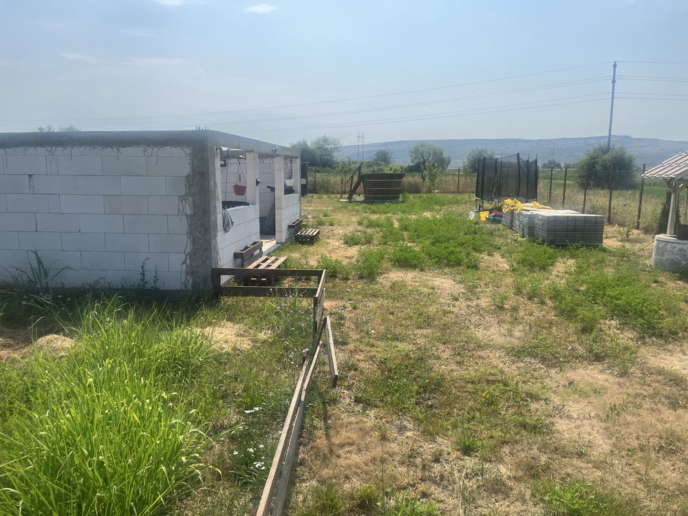 Vand teren cu proiect pentru casa