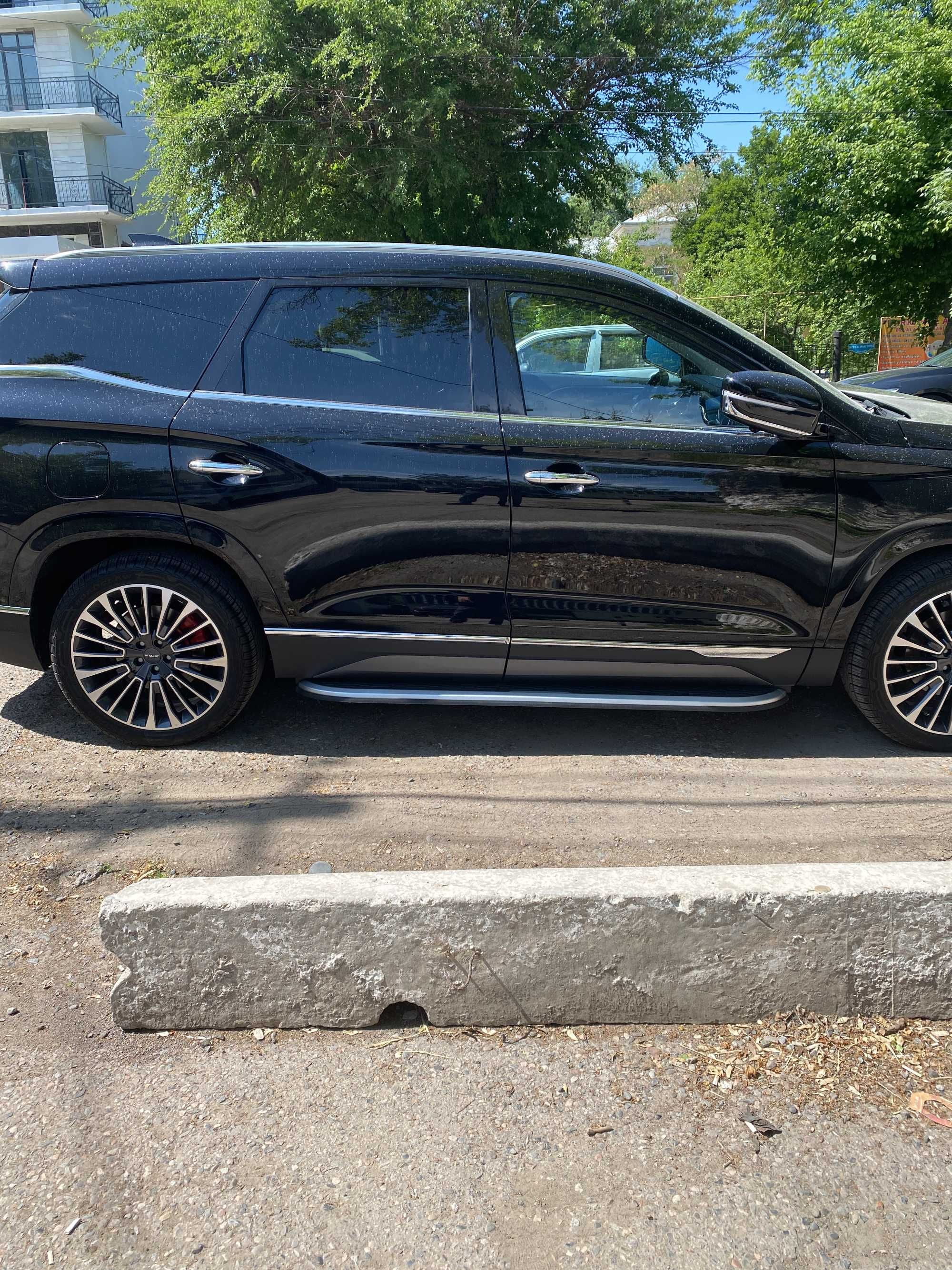 Продается автомобиль JETOUR X95. Год выпуска 2023, пробег 14 000 км.