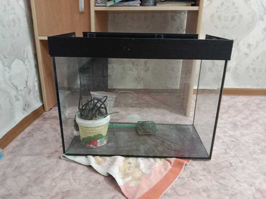 Продам большой аквариум
