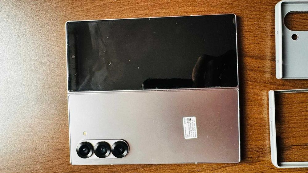 Samsung Z Fold 6 512gb stocare, 12gb RAM