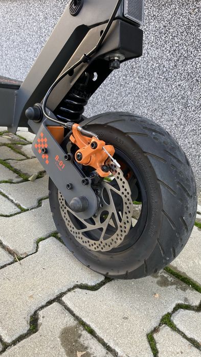 Електрическа тротинетка Kukirin G4 2025