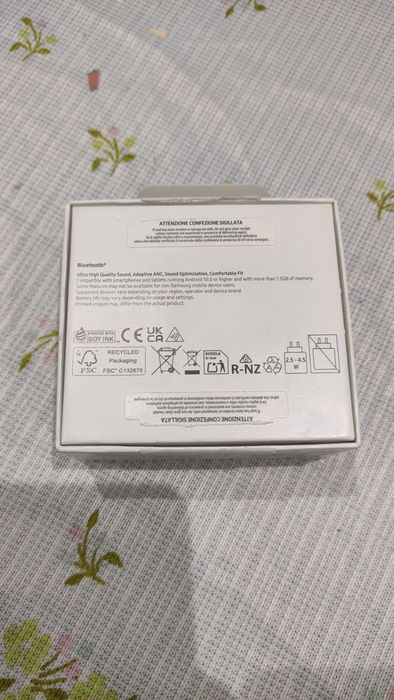 Căști Samsung Galaxy buds 3 și   încărcător wireless