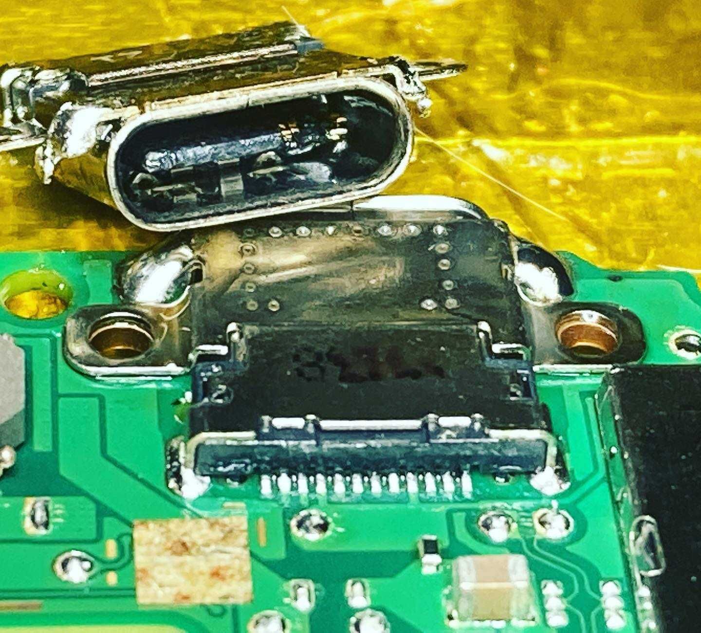Reparare-Curatare Console playstation , Xbox, Nintendo