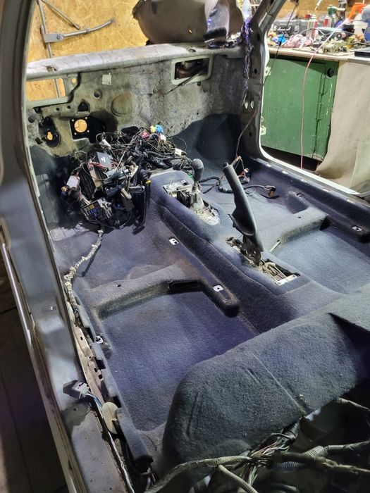 Ковролан, пол на Шкоду Фабия1