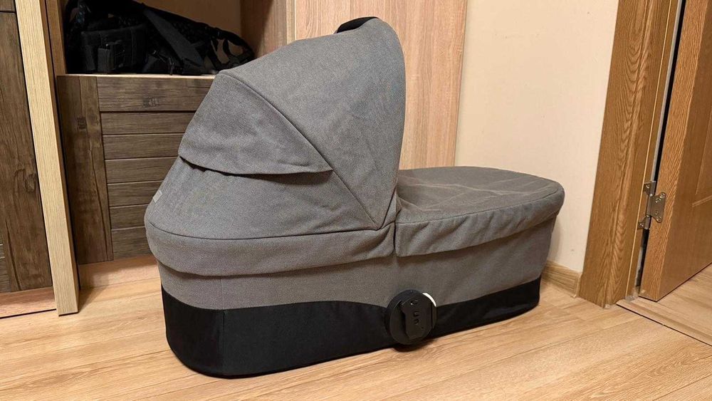 Pachet Cybex Carut Balios S Lux 2in1 + Scoica Aton S2 I-size