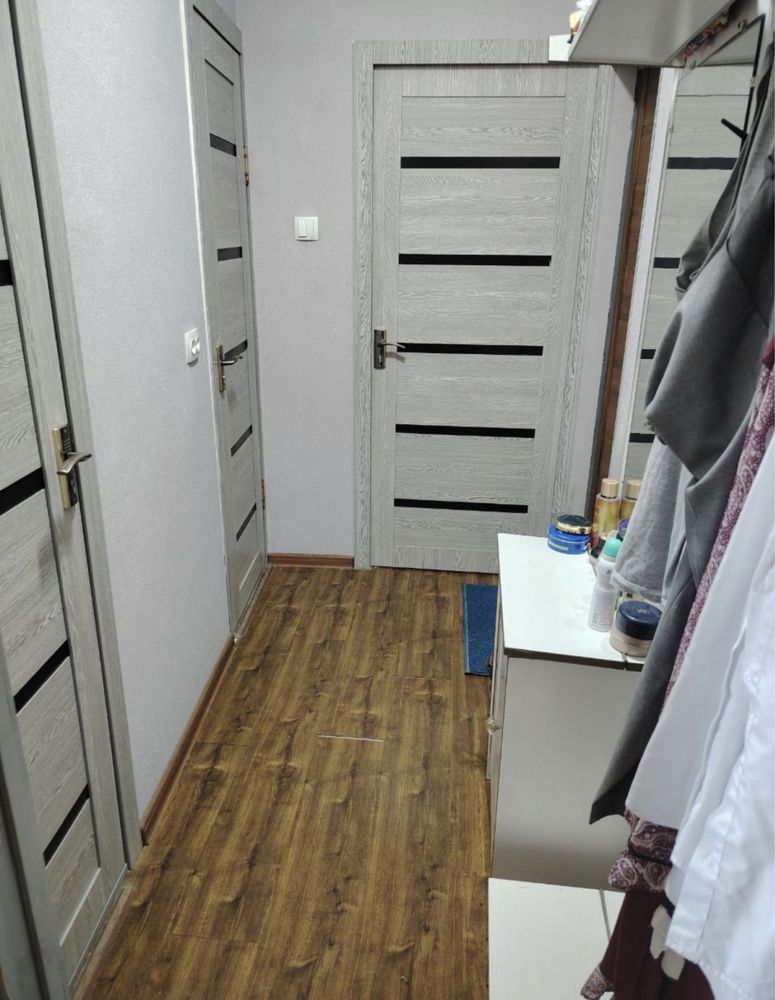 Продается 2-х квартира, массив куйлюк-2, Миробадский район.