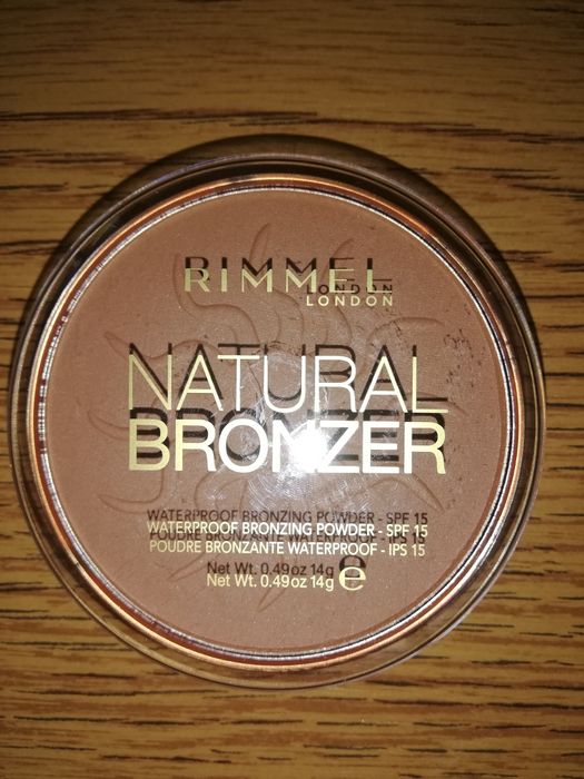 Pudra bronzanta Rimmel London