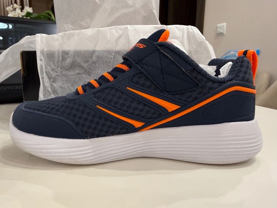 Нови обувки, маратонки Skechers Tuff Tech 32 р.