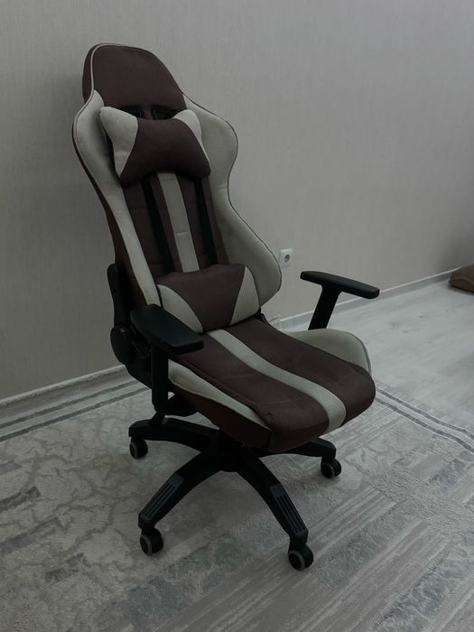 Срочно продам игровое кресло: состояение новое