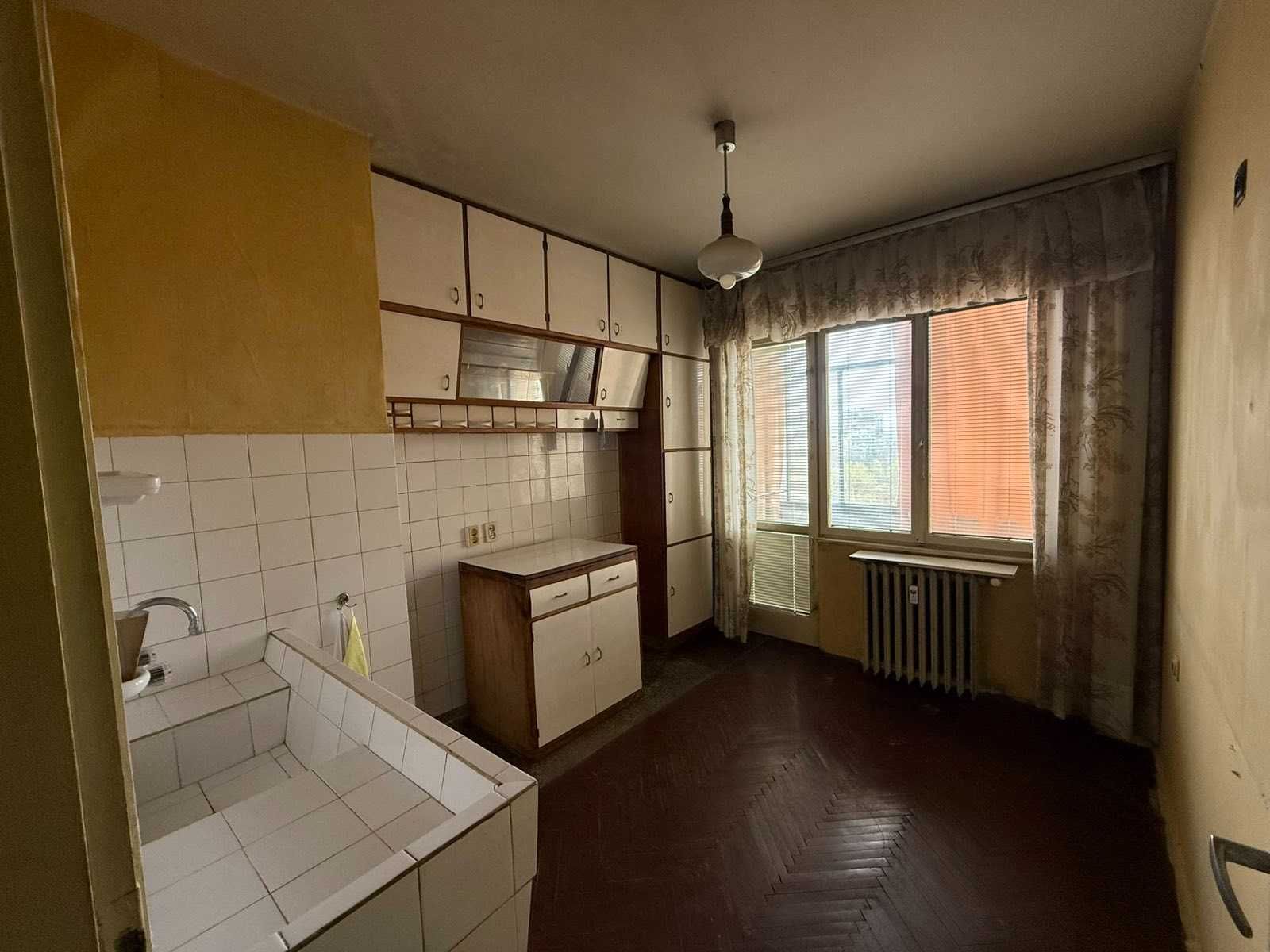 Двустаен 62 кв.м; 8 ет.; кв.Цветница