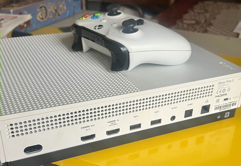 Xbox One S Condiție Perfecta