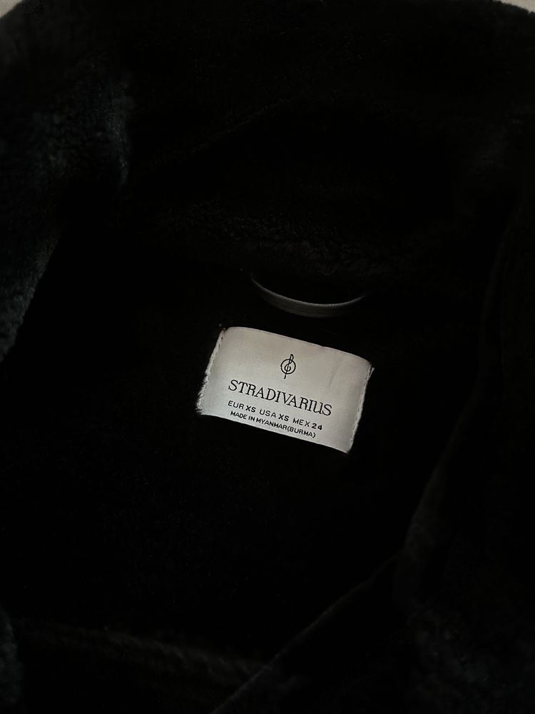 Кожен елек Stradivarius