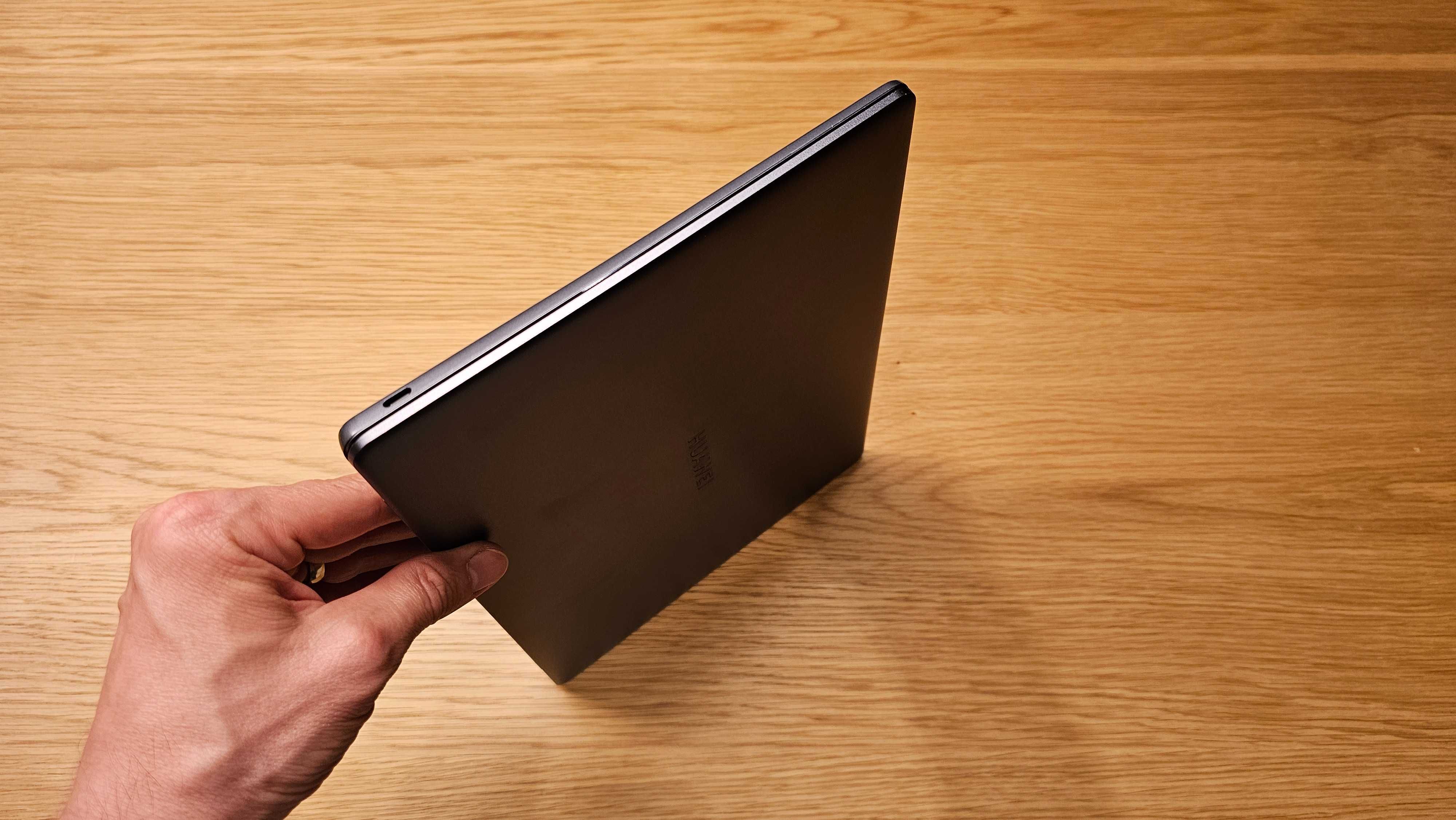 Laptop ultraportabil Huawei Matebook 13, i5-10210U 8GB/512GB