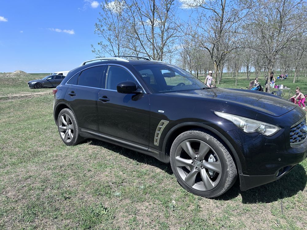 Infiniti FX/QX 30s nu bmw x6/audi Q7/mercedes ML