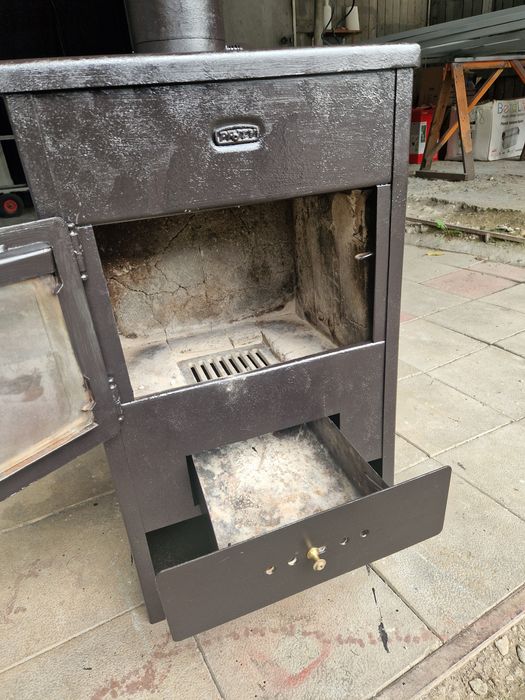 Vand semineu soba de putere mare 9 kw cu focar mare.