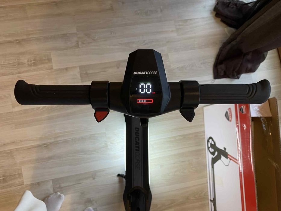 Ducati Junior JET ел. тротинетка