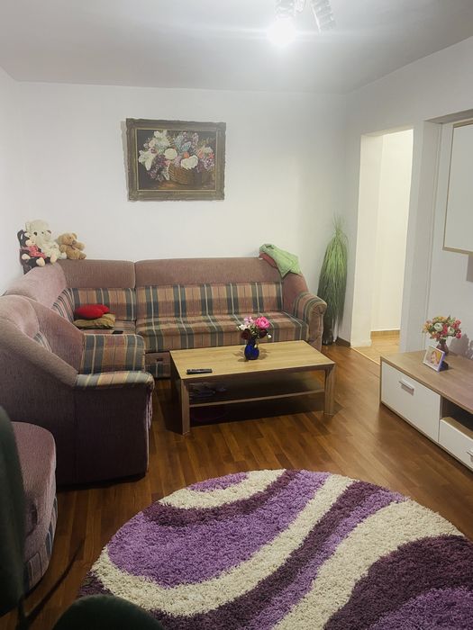 De vanzare apartament 3 camere decomandat!