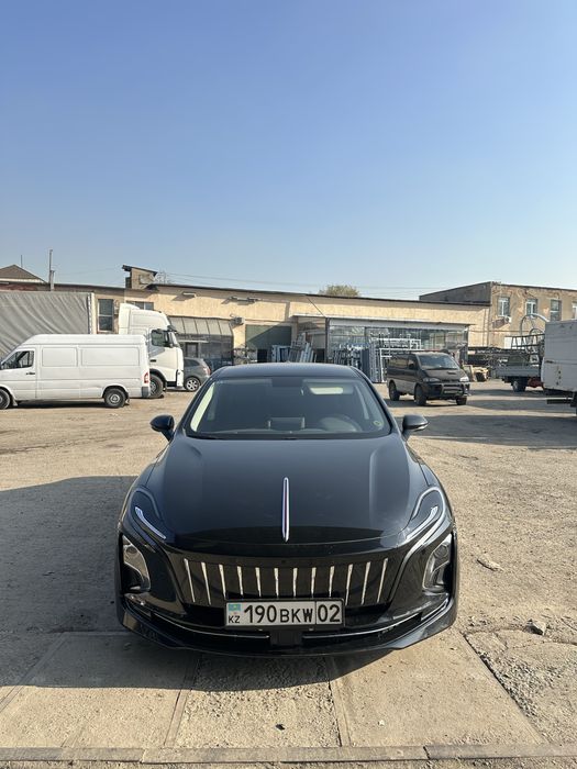 Аренда авто / Hongqi E-QM5 / ХОНЧИ / ВЫКУП
