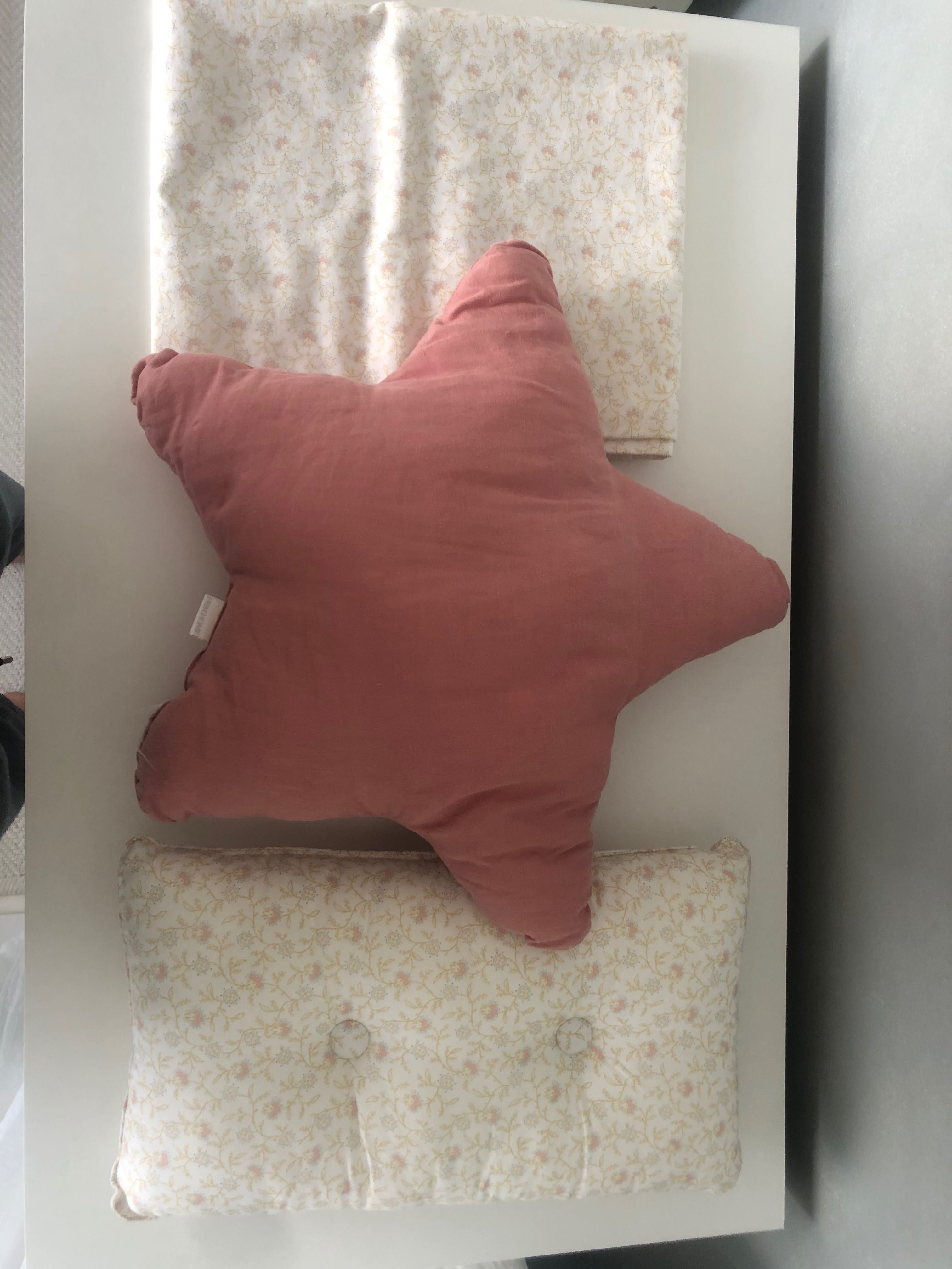 Възглавници, чаршаф Zara home, H&M