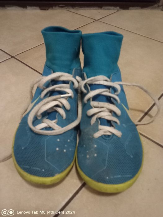 Adidași mercurial