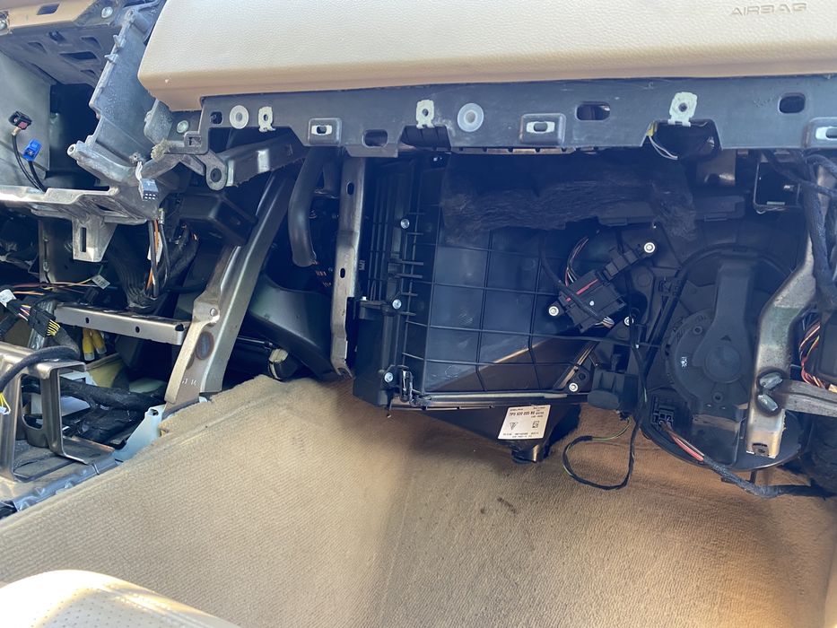 Carcasă aerotermă Porsche Cayenne 2014 volan stânga