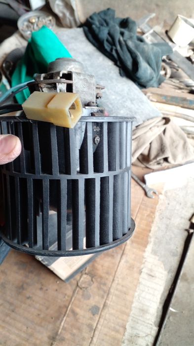 Продам моторчик передней печки