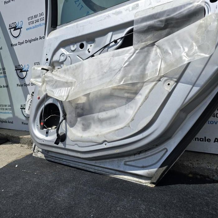 Portiera usa Z157 gri dreapta spate Opel Vectra C