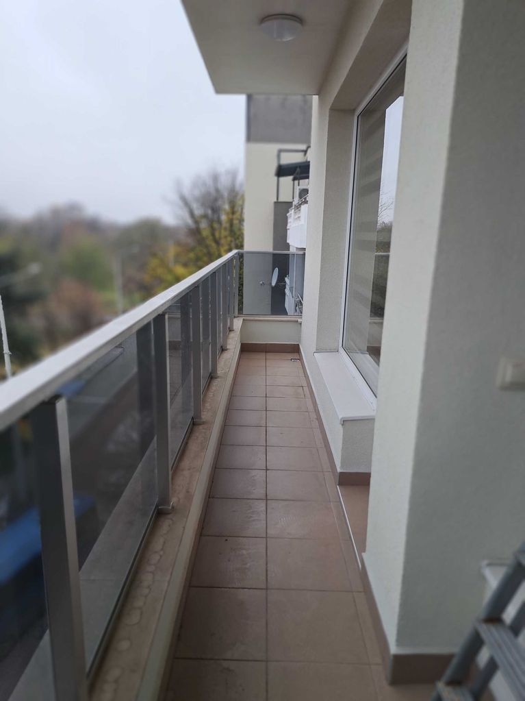 Дава се под наем Двустаен апартамент в Русе, Център - 70 кв.м за 357 € - Снимка #10