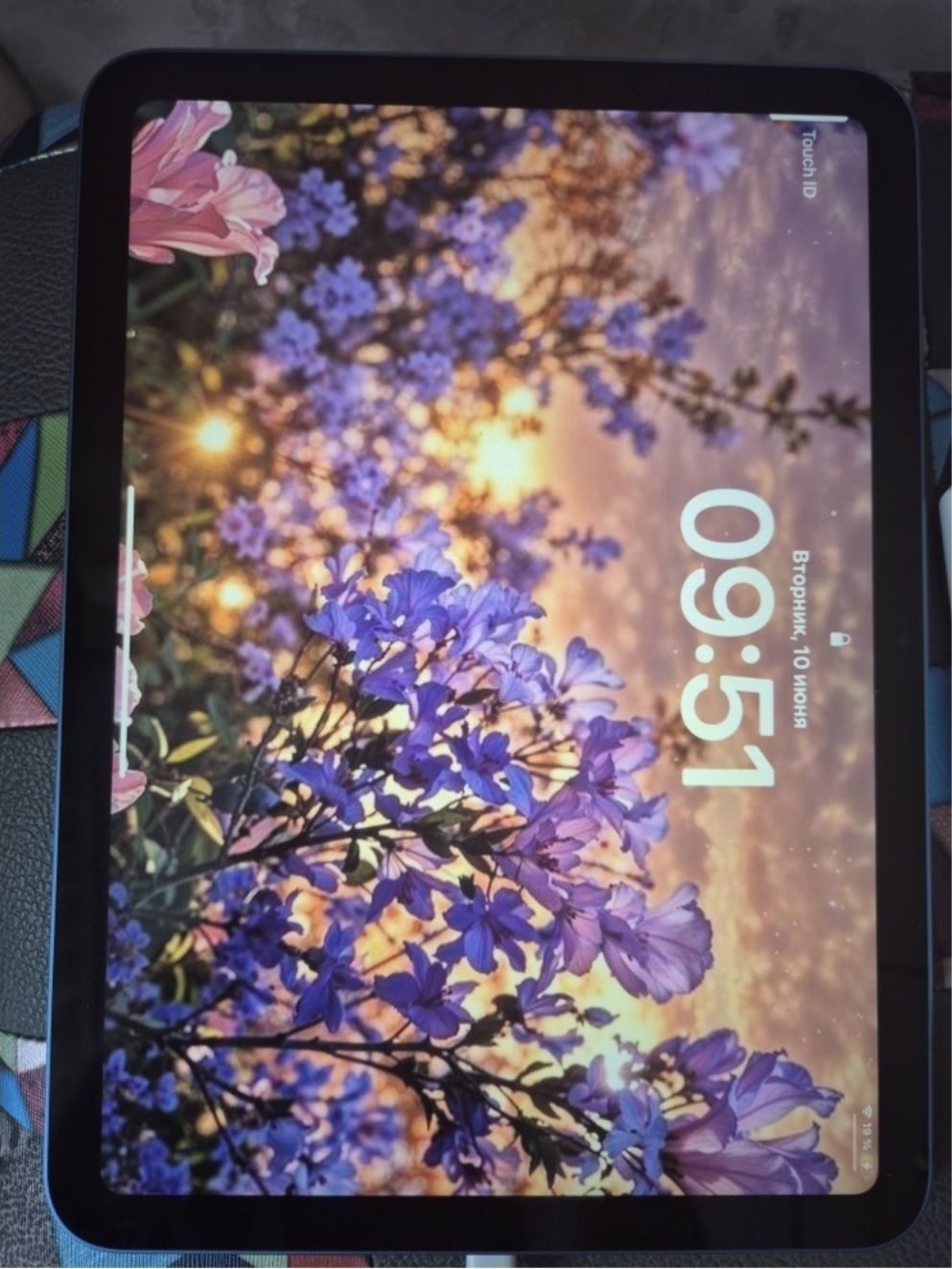 Продаю айпад 10 поколения, 10.9