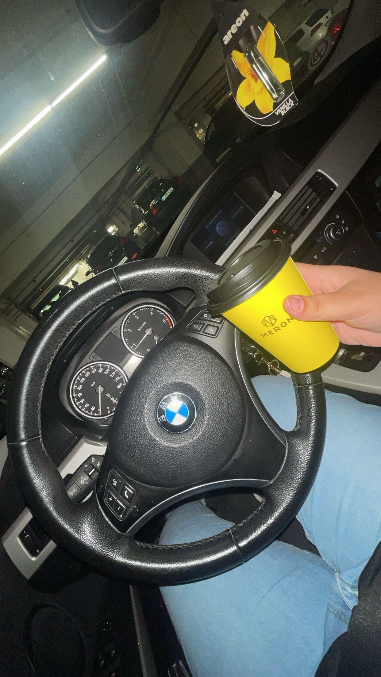 Vând BMW E90 320 d