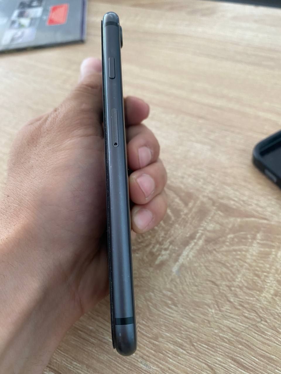 Iphone 8 qora srochni