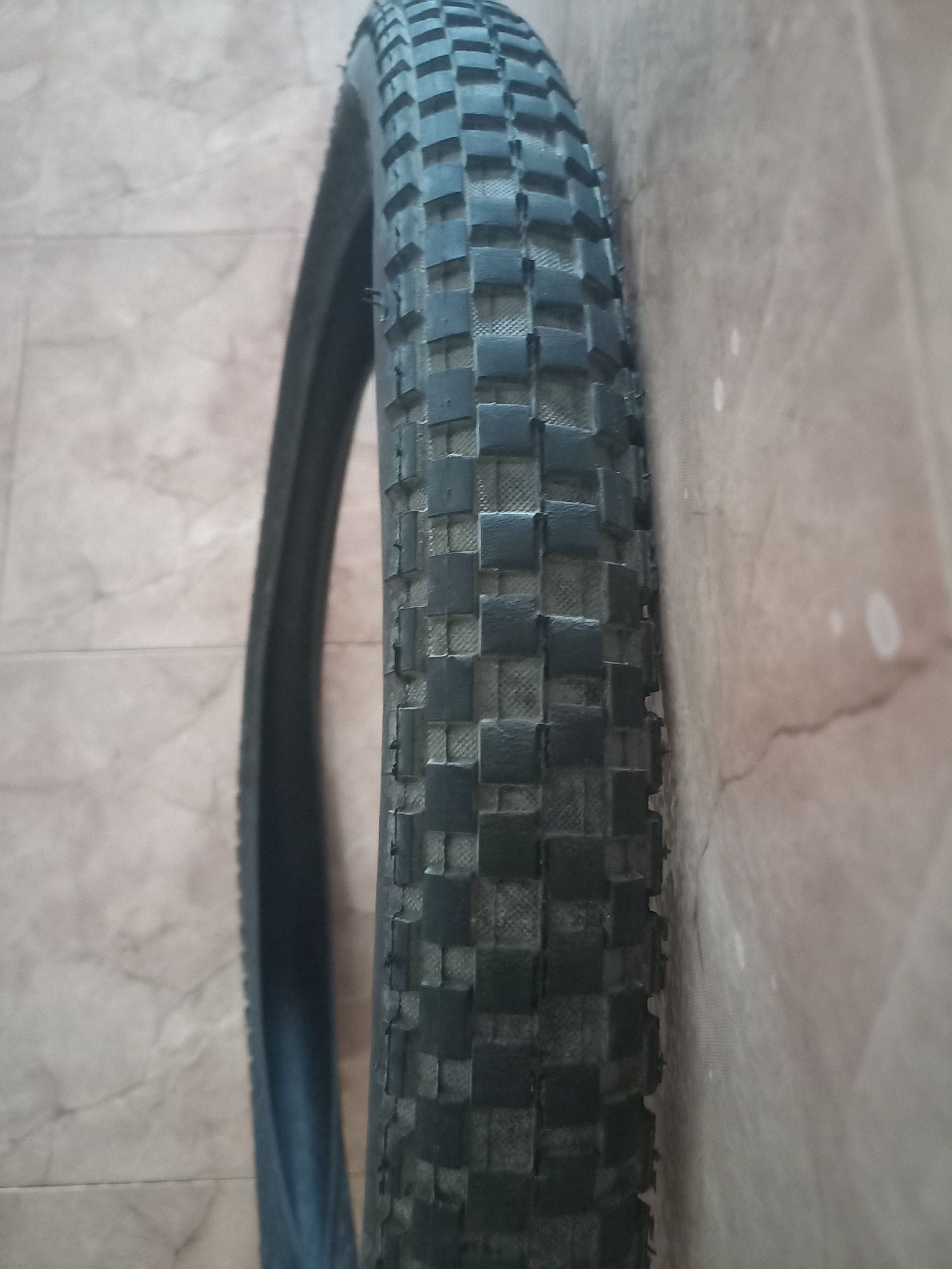 2 гуми maxxis blop roller 26"