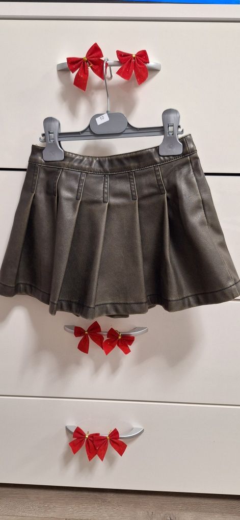 Пола за малки госпожици Zara