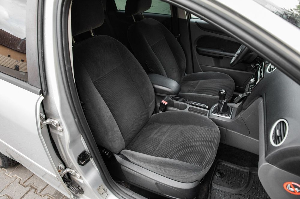 Ford focus 1,6 diesel 90 cp 2006