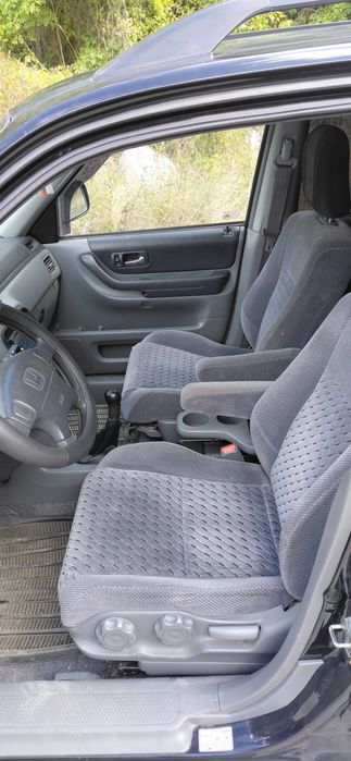Продавам Хонда ЦР-В 2.0i 4x4 147 к.с. Фейслифт