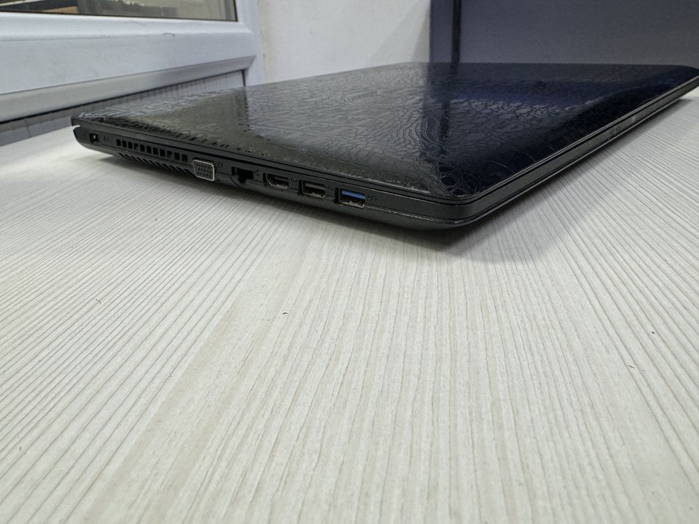Ноутбук Core i7 ОЗУ 8gb Видеокарта 2gb тонкий легкий Сумка Мышка