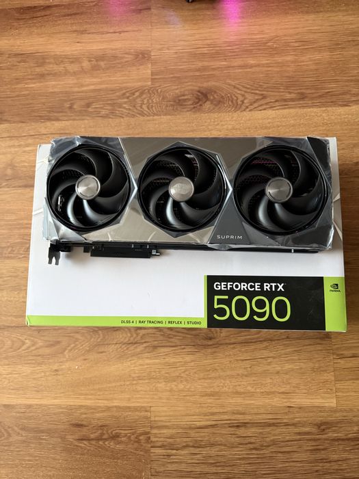 Msi Suprim RTX 5090 32GB GDDR7X Видеокарта