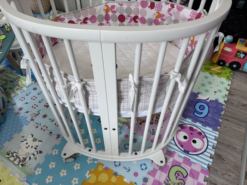 Stokke mini v3 с матрак, обиколник и чаршафи